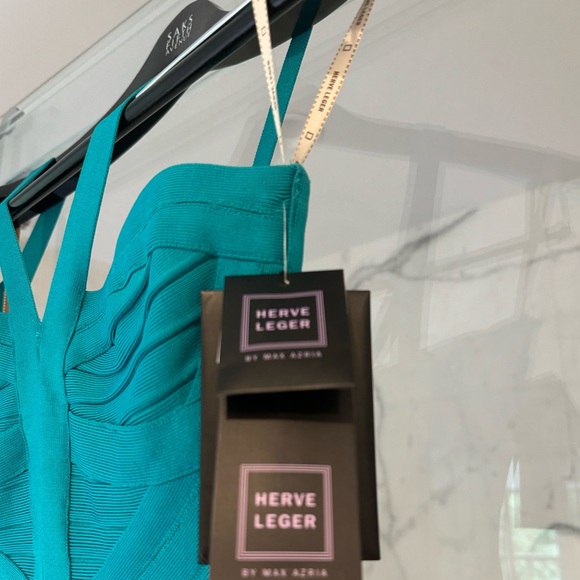 Designer dress - Picture 5 of 8